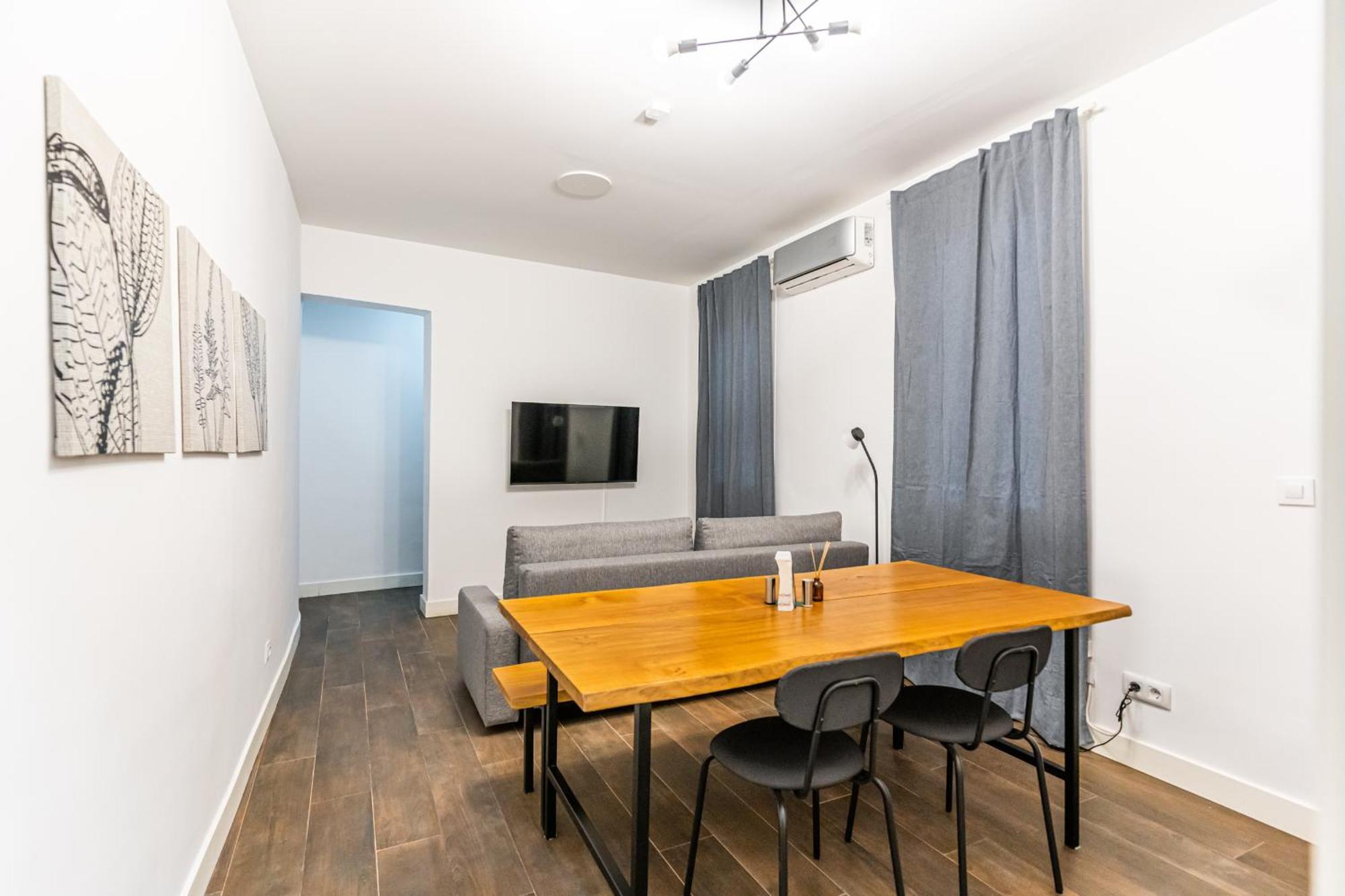 Vr Estudios Apartments Madrid Luaran gambar