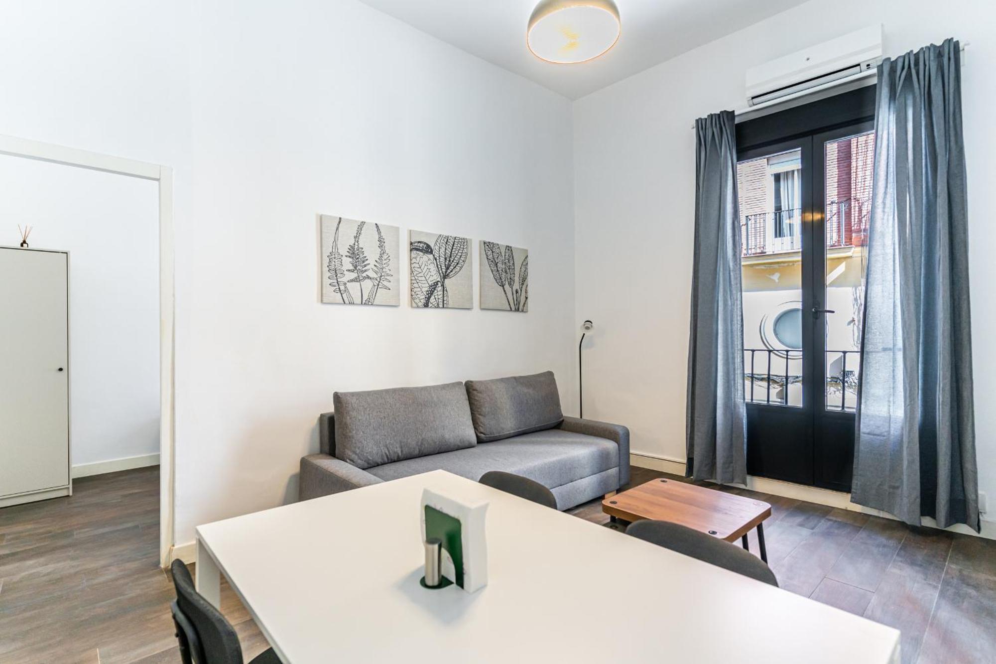 Vr Estudios Apartments Madrid Luaran gambar