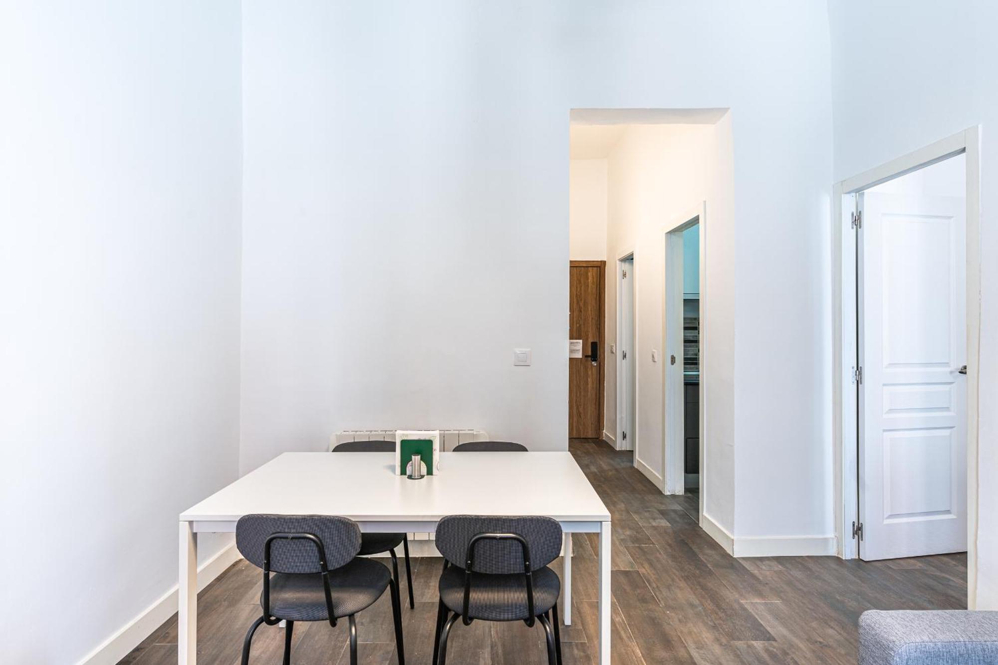 Vr Estudios Apartments Madrid Luaran gambar