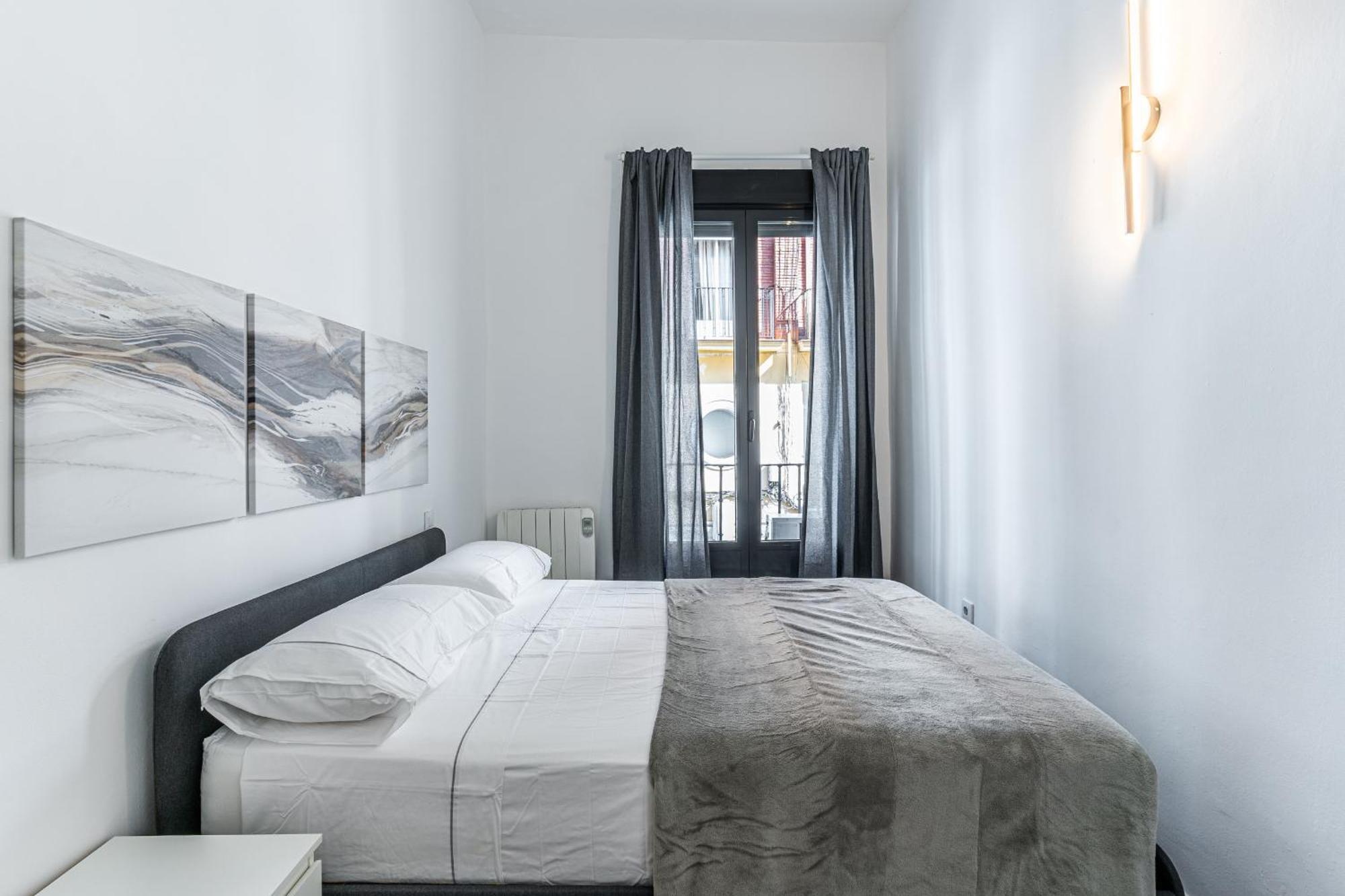 Vr Estudios Apartments Madrid Luaran gambar
